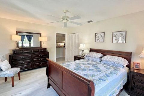 House in Punta Gorda, Florida 3 bedrooms, 146.04 sq.m. № 1537749 - photo 10