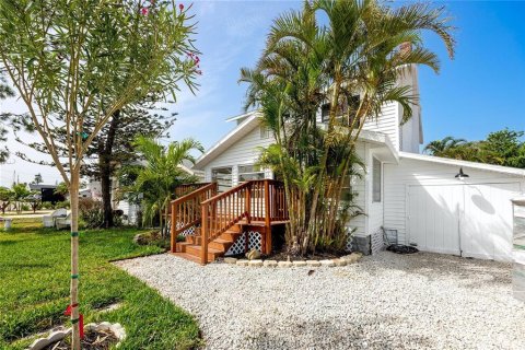 Casa en alquiler en Madeira Beach, Florida, 3 dormitorios, 124.12 m2 № 1913889 - foto 3