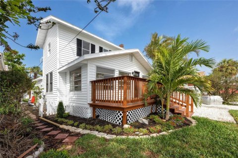 Casa en alquiler en Madeira Beach, Florida, 3 dormitorios, 124.12 m2 № 1913889 - foto 4