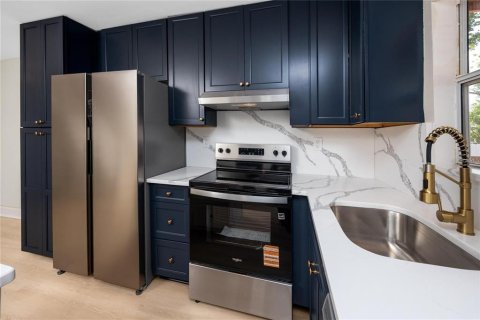 Casa en alquiler en Madeira Beach, Florida, 3 dormitorios, 124.12 m2 № 1913889 - foto 16