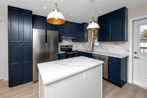 Casa en alquiler en Madeira Beach, Florida, 3 dormitorios, 124.12 m2 № 1913889 - foto 14