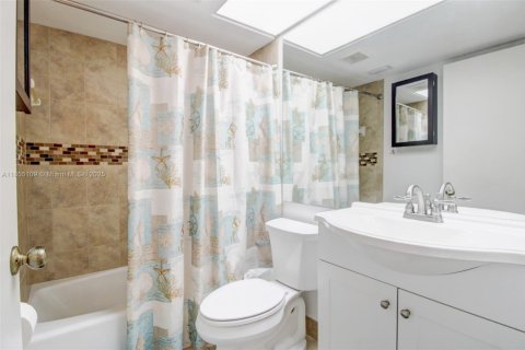 Condominio en venta en Homestead, Florida, 3 dormitorios, 113.34 m2 № 1881487 - foto 16