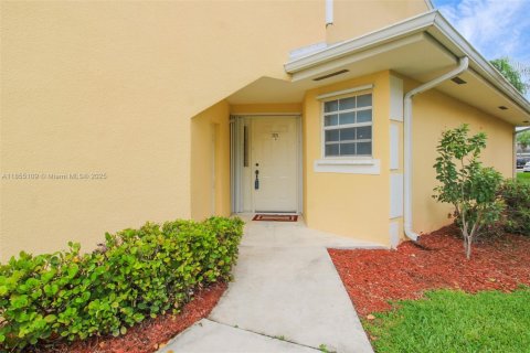 Condominio en venta en Homestead, Florida, 3 dormitorios, 113.34 m2 № 1881487 - foto 2