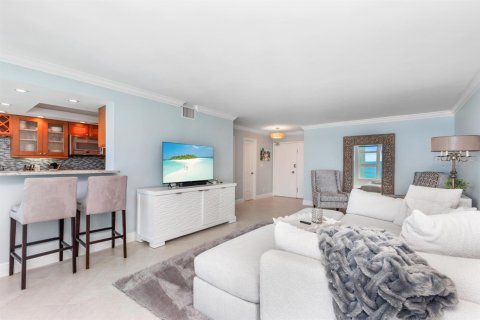 Condo in Lauderdale-by-the-Sea, Florida, 1 bedroom  № 2086644 - photo 6
