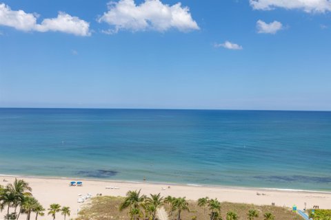 Condo in Lauderdale-by-the-Sea, Florida, 1 bedroom  № 2086644 - photo 25