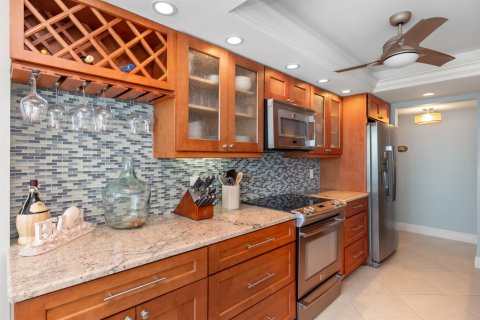Condo in Lauderdale-by-the-Sea, Florida, 1 bedroom  № 2086644 - photo 11