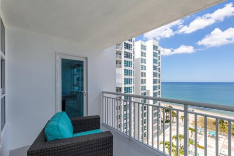 Condo in Lauderdale-by-the-Sea, Florida, 1 bedroom  № 2086644 - photo 20