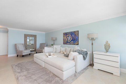 Condo in Lauderdale-by-the-Sea, Florida, 1 bedroom  № 2086644 - photo 5