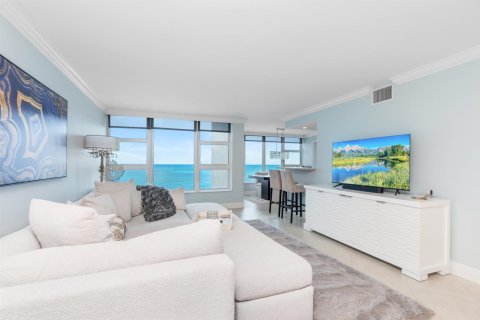 Condo in Lauderdale-by-the-Sea, Florida, 1 bedroom  № 2086644 - photo 4
