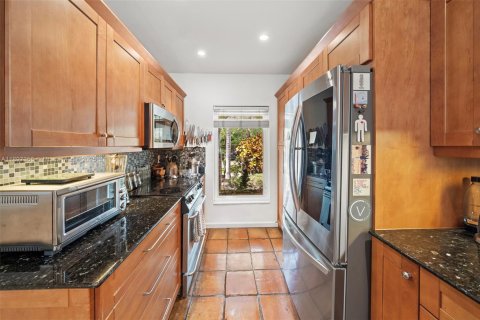 Casa en alquiler en Coral Gables, Florida, 3 dormitorios, 127.65 m2 № 1948802 - foto 11