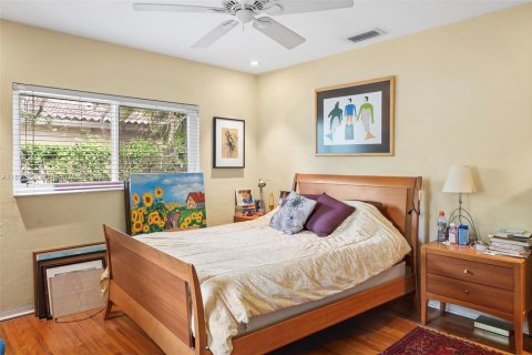 Casa en alquiler en Coral Gables, Florida, 3 dormitorios, 127.65 m2 № 1948802 - foto 23