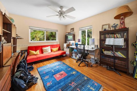 Casa en alquiler en Coral Gables, Florida, 3 dormitorios, 127.65 m2 № 1948802 - foto 26