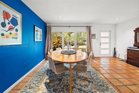 Casa en alquiler en Coral Gables, Florida, 3 dormitorios, 127.65 m2 № 1948802 - foto 15