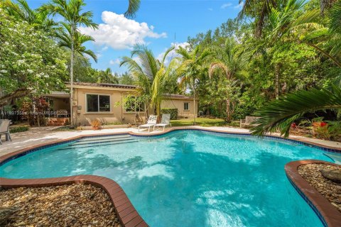 Casa en alquiler en Coral Gables, Florida, 3 dormitorios, 127.65 m2 № 1948802 - foto 4