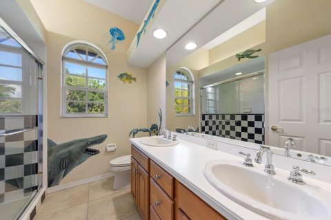 House in Belleair, Florida 4 bedrooms, 462.19 sq.m. № 2129840 - photo 27