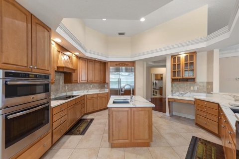 House in Belleair, Florida 4 bedrooms, 462.19 sq.m. № 2129840 - photo 11
