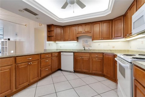 Condo in Redington Shores, Florida, 2 bedrooms  № 1869603 - photo 15