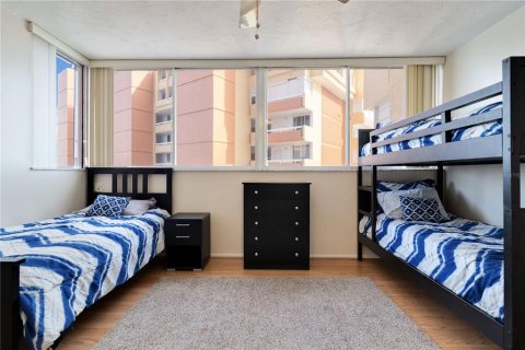 Condo in Redington Shores, Florida, 2 bedrooms  № 1869603 - photo 21