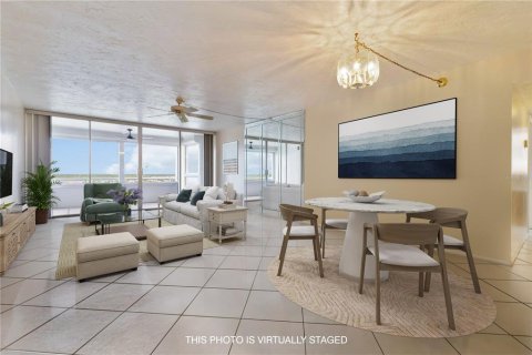 Condo in Redington Shores, Florida, 2 bedrooms  № 1869603 - photo 14