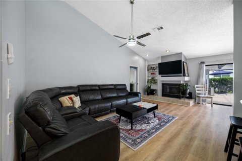 House in Holiday, Florida 3 bedrooms, 199.83 sq.m. № 2337236 - photo 9