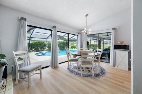 House in Holiday, Florida 3 bedrooms, 199.83 sq.m. № 2337236 - photo 11