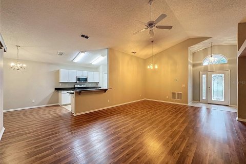 Casa en venta en Clermont, Florida, 2 dormitorios, 126.9 m2 № 1837328 - foto 9