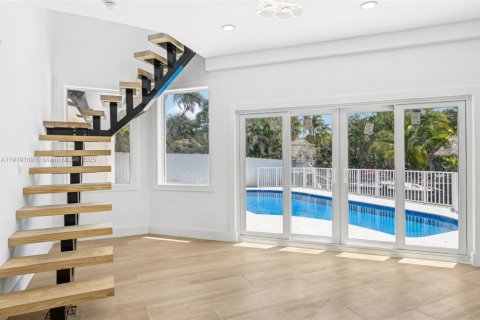 Casa en venta en Fort Lauderdale, Florida, 5 dormitorios, 277.31 m2 № 1974309 - foto 26