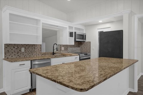 Casa en venta en DeLand, Florida, 3 dormitorios, 182.92 m2 № 1724105 - foto 7