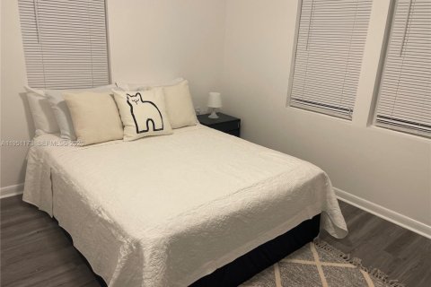 Villa ou maison à vendre à Miami, Floride: 3 chambres, 141.4 m2 № 2008811 - photo 5