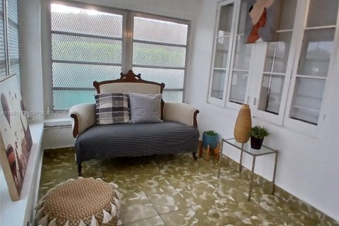Villa ou maison à vendre à Miami, Floride: 3 chambres, 141.4 m2 № 2008811 - photo 2
