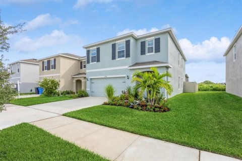 House in Wimauma, Florida 5 bedrooms, 231.23 sq.m. № 1524816 - photo 2