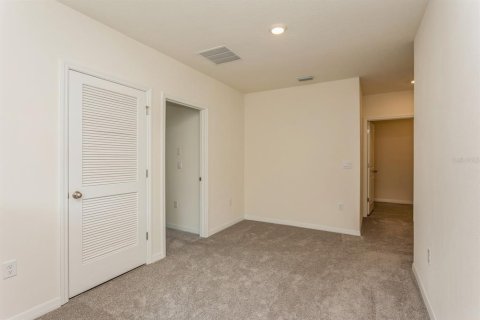 House in Wimauma, Florida 5 bedrooms, 231.23 sq.m. № 1524816 - photo 27