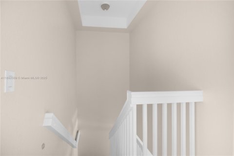 Touwnhouse à louer à Miami, Floride: 3 chambres, 148.83 m2 № 1946244 - photo 20