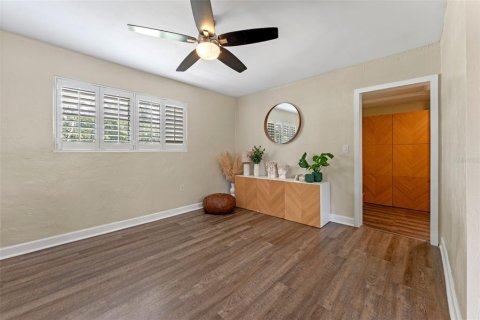 House in Orlando, Florida 2 bedrooms, 107.21 sq.m. № 1870562 - photo 4