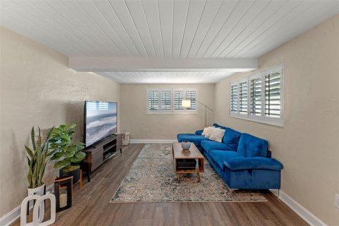 House in Orlando, Florida 2 bedrooms, 107.21 sq.m. № 1870562 - photo 3