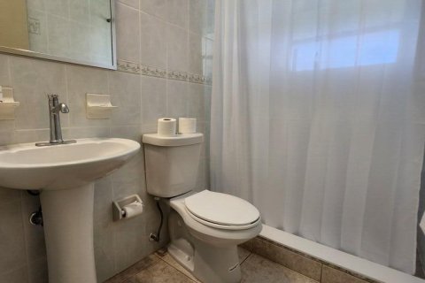 Condo in Miami, Florida, 2 bedrooms № 2081512 - photo 10