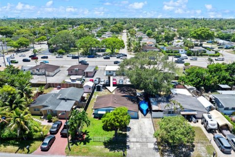 Casa en venta en Hollywood, Florida, 3 dormitorios, 121.24 m2 № 1872377 - foto 28