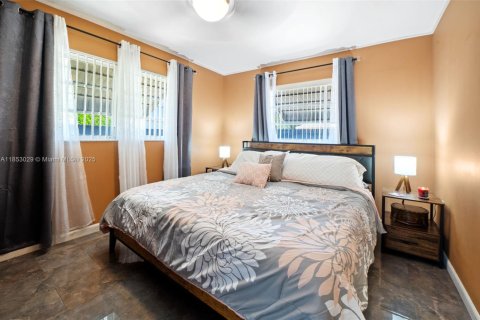 Casa en venta en Hollywood, Florida, 3 dormitorios, 121.24 m2 № 1872377 - foto 18