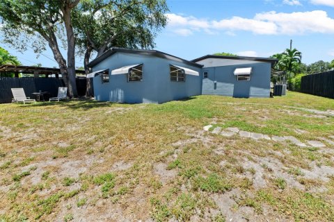 Casa en venta en Hollywood, Florida, 3 dormitorios, 121.24 m2 № 1872377 - foto 26