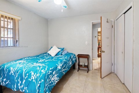 Casa en venta en Hollywood, Florida, 3 dormitorios, 121.24 m2 № 1872377 - foto 21