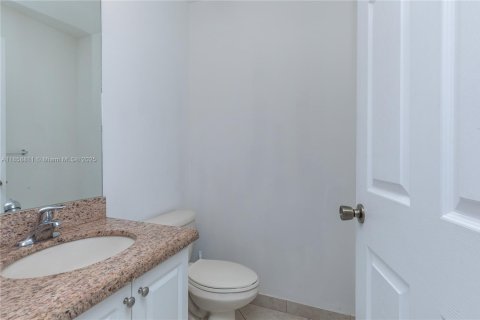 Condo in Pembroke Pines, Florida, 3 bedrooms  № 1887825 - photo 18