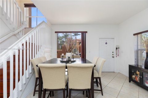 Condo in Pembroke Pines, Florida, 3 bedrooms  № 1887825 - photo 4