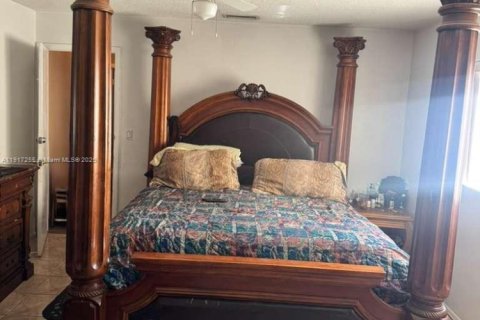 Купить виллу или дом в Маргит, Флорида 3 спальни, 161.46м2, № 1972283 - фото 9