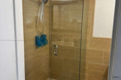 Купить виллу или дом в Маргит, Флорида 3 спальни, 161.46м2, № 1972283 - фото 11