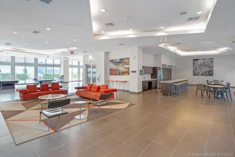 Condo in Miami, Florida, 1 bedroom № 2052264 - photo 19