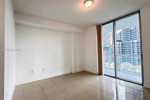Condo in Miami, Florida, 1 bedroom № 2052264 - photo 11