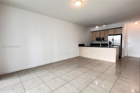Condo in Miami, Florida, 1 bedroom № 2052264 - photo 6