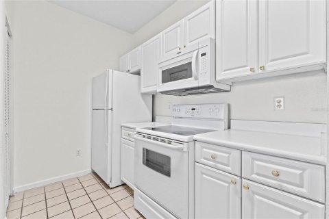 Copropriété à louer à Orlando, Floride: 1 chambre, 69.96 m2 № 2408653 - photo 4