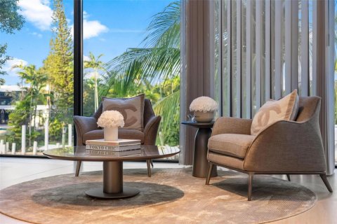 Casa en venta en Miami, Florida, 7 dormitorios, 798.96 m2 № 2339841 - foto 23