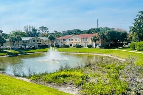 Townhouse in Boca Raton, Florida 3 bedrooms, 134.24 sq.m. № 1973058 - photo 3